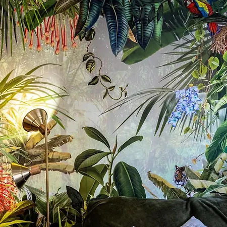 شقة Junglappart - Votre Refuge Jungle Proche De La Gare Et Du Centre-ville, Avec Garage